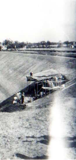 19640801c AVELEY 02 Site-Edit