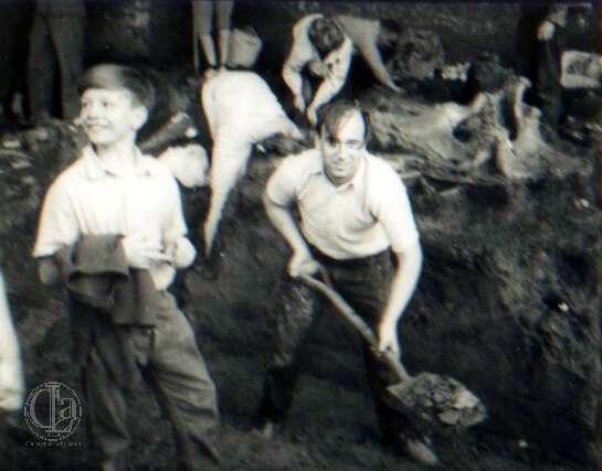 19640801c AVELEY 06-Edit